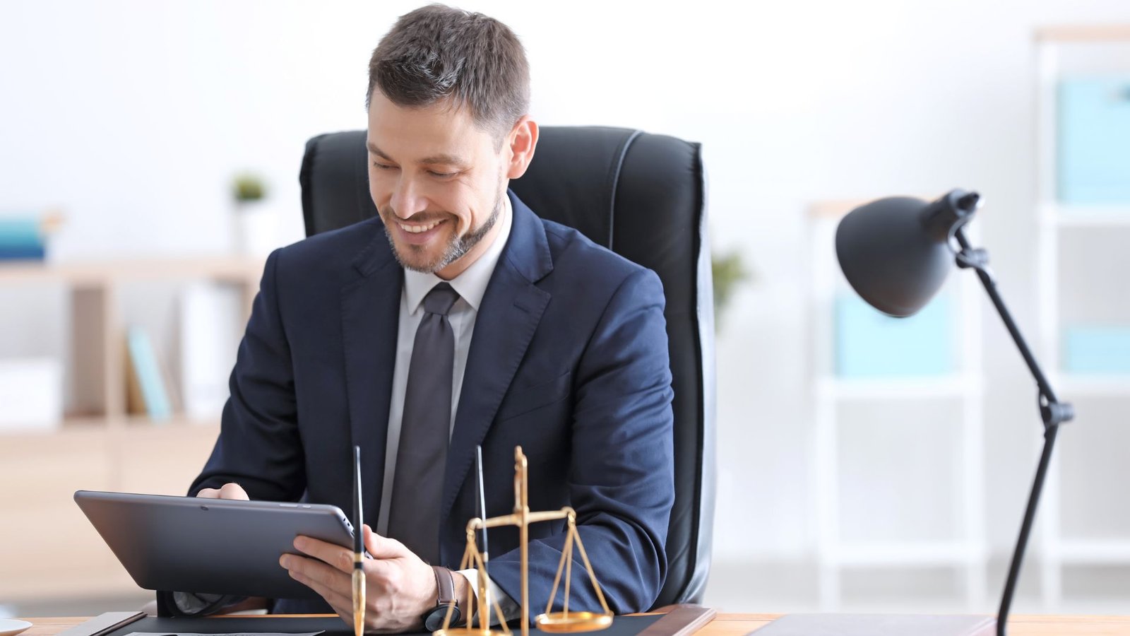 Encontre um advogado trabalhista em Mato Castelhano RS com a Galliassi Advocacia. Atendimento especializado e humano para suas necessidades.