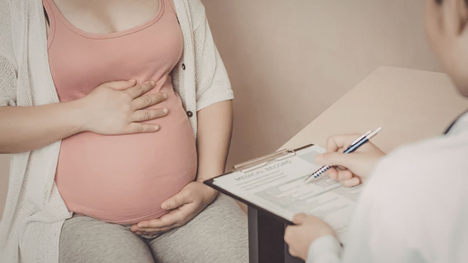 Conheça seus direitos sobre a estabilidade da gestante em Farroupilha com a Galliassi Advocacia. Estamos prontos para ajudar.